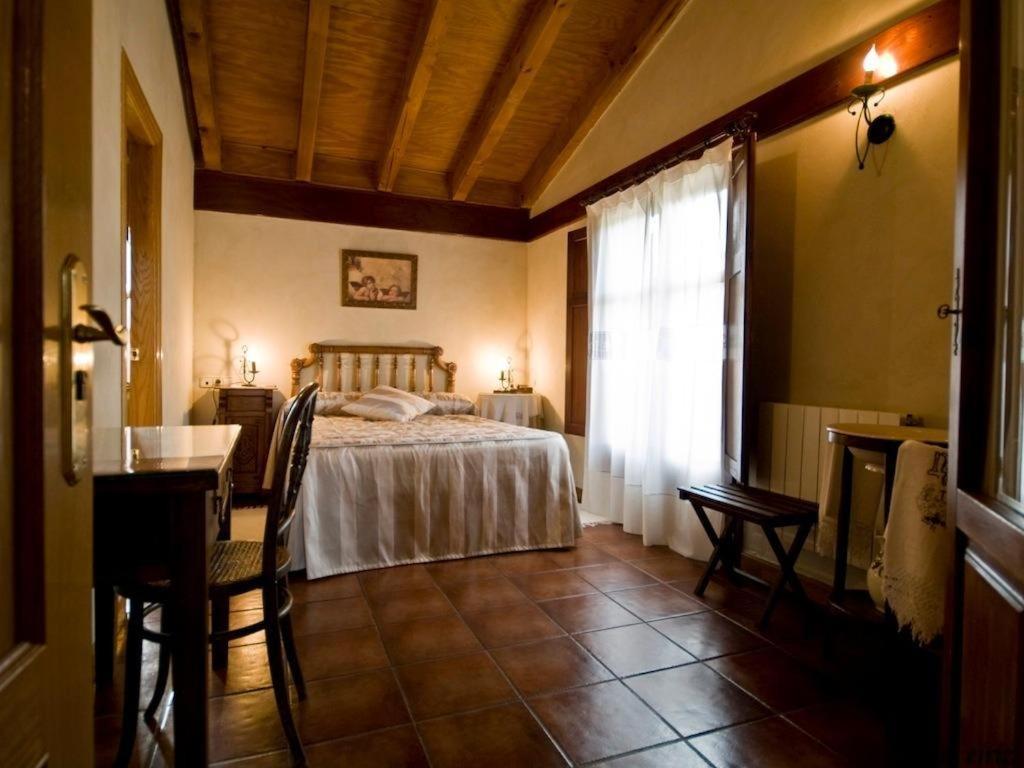 Casa Rural El Meson Брионес Екстериор снимка