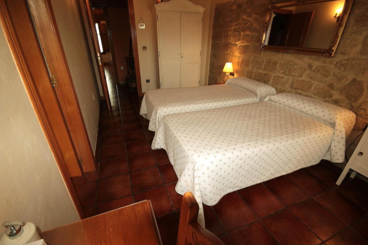 Casa Rural El Meson Брионес Екстериор снимка